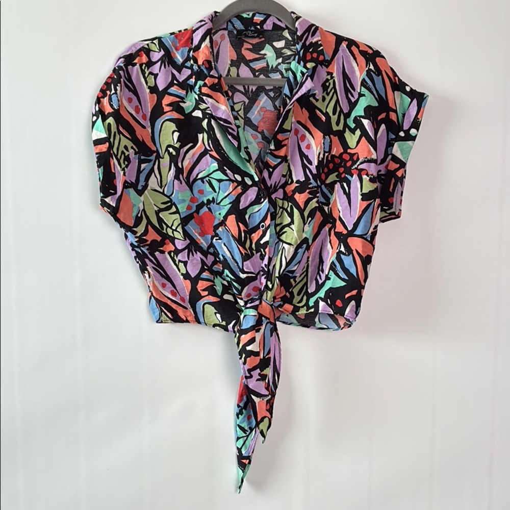 Milk & Honey Floral Burst Cropped Tie-Front Blouse - Dolman Sleeve
